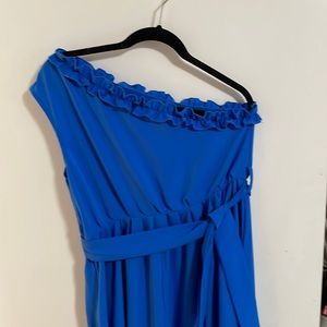 Never worn, ordered online and didn’t fit.